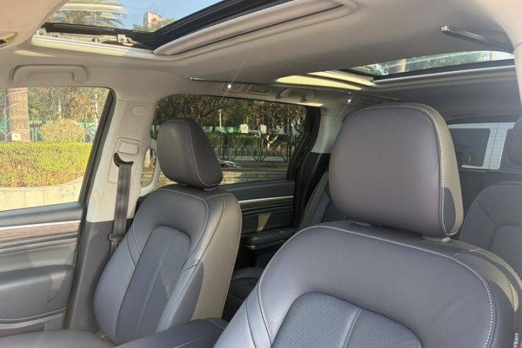 Used GAC Trumpchi M8 2021 Lingxiu Series 390T Ultimate Edition Interior 3
