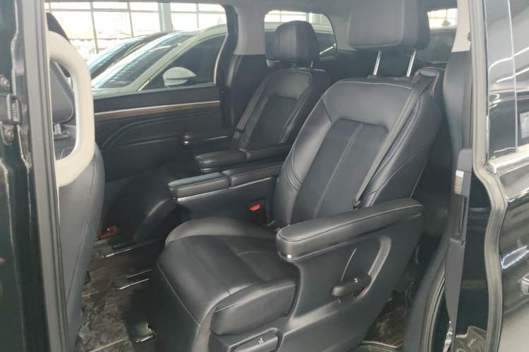 Used GAC Trumpchi M8 2021 Lingxiu Series 390T Deluxe Edition Interior 4
