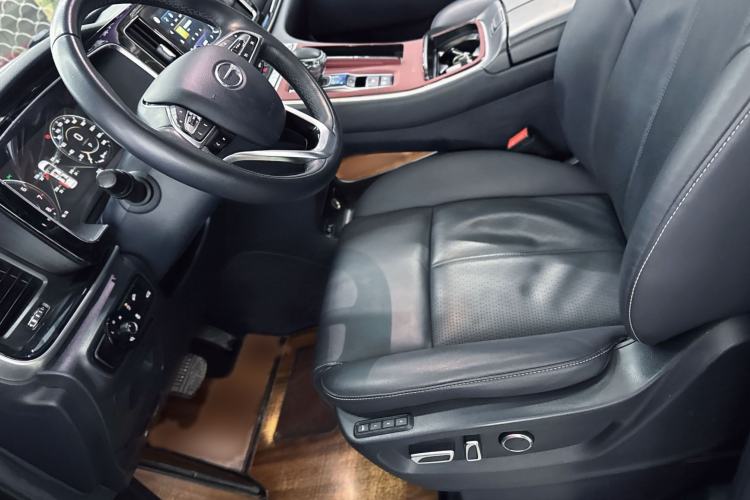 Used GAC Trumpchi M8 2021 Master Series 390T Ultimate Edition Interior 7