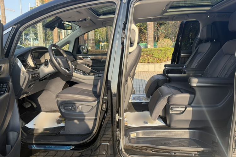Used GAC Trumpchi M8 2021 Lingxiu Series 390T Ultimate Edition Interior 9