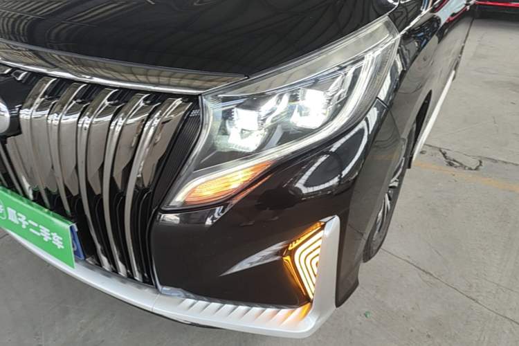 Used GAC Trumpchi M8 2021 Revised Version Lingxiu Series 390T Luxury Edition Left Front Headlight