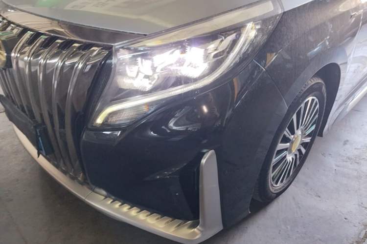 Used GAC Trumpchi M8 2021 Master Series 390T Four-Seat Deluxe Edition Left Front Headlight