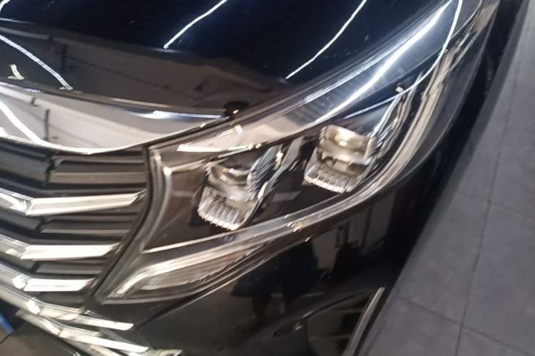 Used GAC Trumpchi M8 2021 Lingxiu Series 390T Deluxe Edition Left Front Headlight