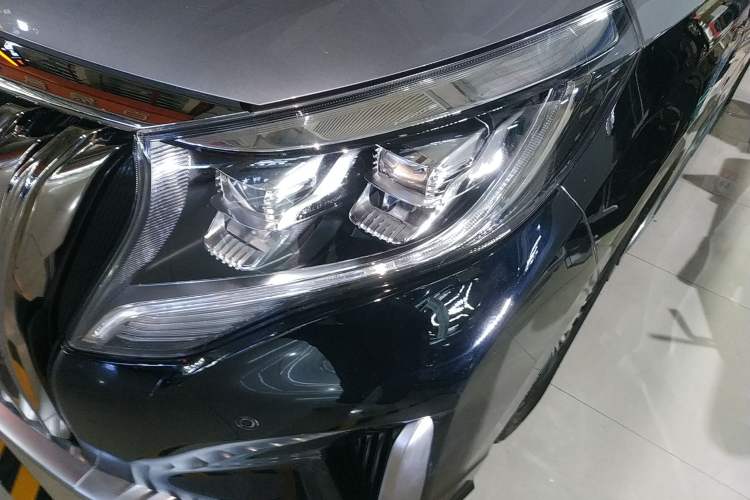 Used GAC Trumpchi M8 2021 Master Series 390T Four-Seat Glory Edition Left Front Headlight
