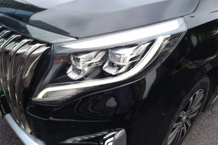 Used GAC Trumpchi M8 2021 Lingxiu Series 390T Ultimate Edition Left Front Headlight