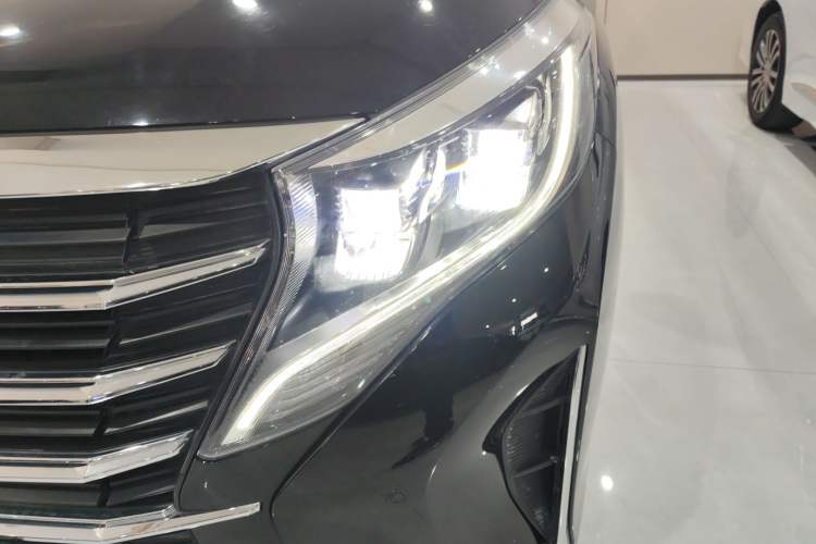 Used GAC Trumpchi M8 2021 Lingxiu Series 390T Ultimate Edition Left Front Headlight
