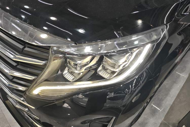 Used GAC Trumpchi M8 2021 Lingxiu Series 390T Ultimate Edition Left Front Headlight