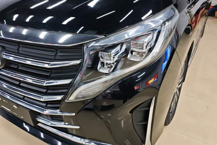 Used GAC Trumpchi M8 2021 Lingxiu Series 390T Deluxe Edition Left Front Headlight