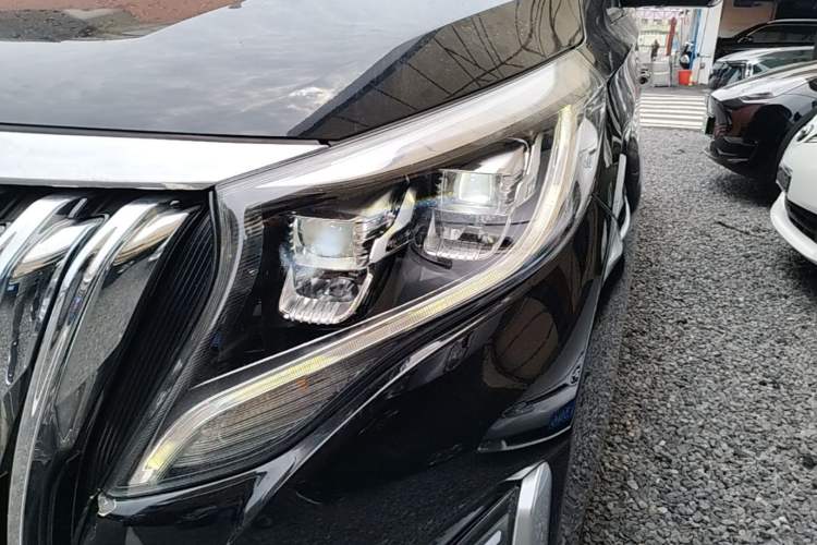 Used GAC Trumpchi M8 2021 Lingxiu Series 390T Luxury Edition Left Front Headlight