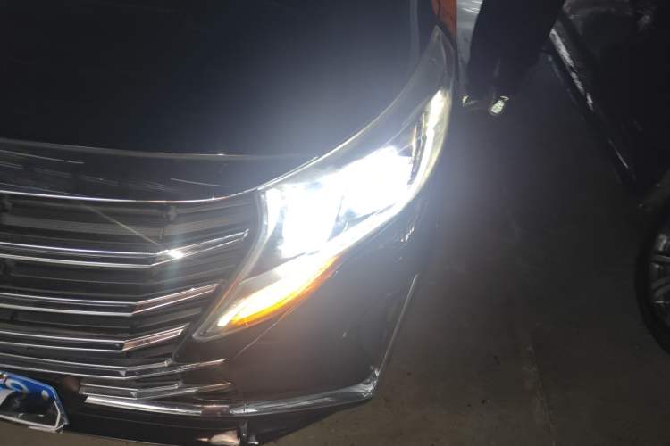 Used GAC Trumpchi M8 2021 Lingxiu Series 390T Deluxe Edition Left Front Headlight