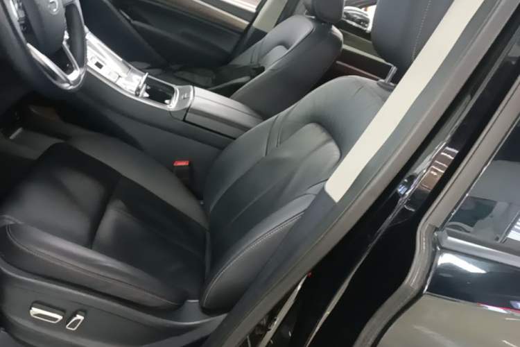 Used GAC Trumpchi M8 2021 Lingxiu Series 390T Deluxe Edition Left Front Seat