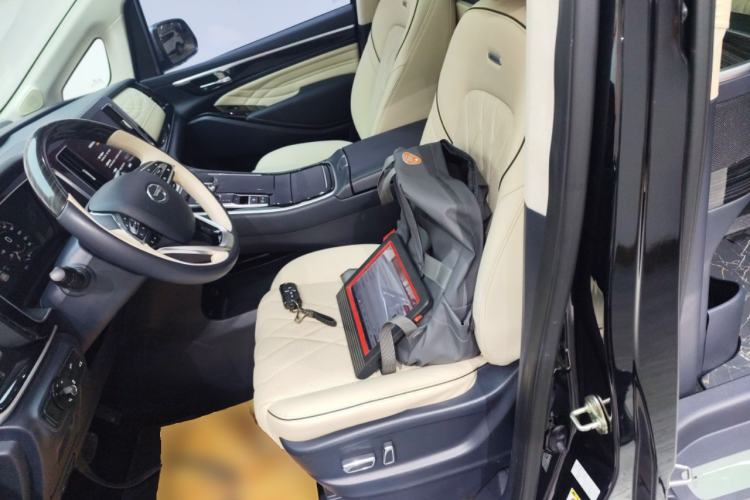Used GAC Trumpchi M8 2021 Master Series 390T Four-Seat Glory Edition Left Front Seat