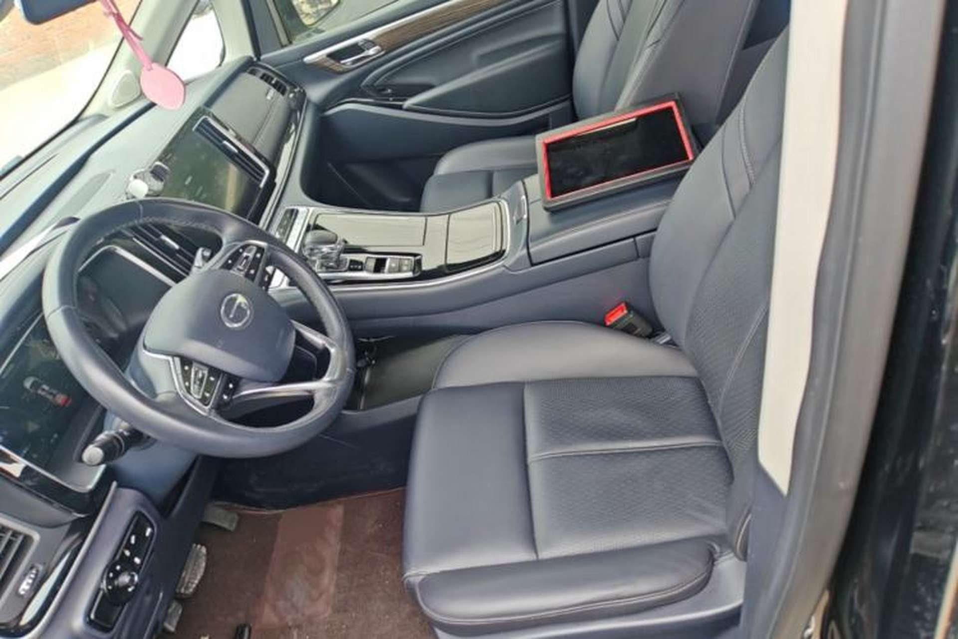 Used GAC Trumpchi M8 2021 Master Series 390T Prestige Edition Left Front Seat