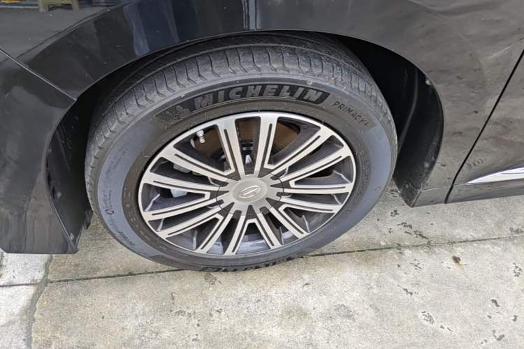 Used GAC Trumpchi M8 2021 Lingxiu Series 390T Deluxe Edition Left Front Wheel Hub