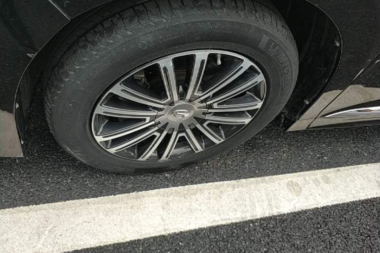 Used GAC Trumpchi M8 2021 Lingxiu Series 390T Ultimate Edition Left Front Wheel Hub