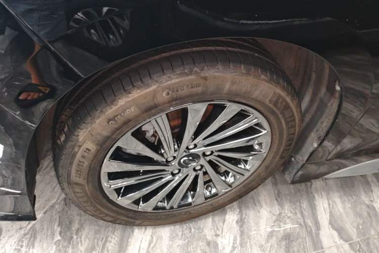 Used GAC Trumpchi M8 2021 Master Series 390T Ultimate Edition Left Front Wheel Hub