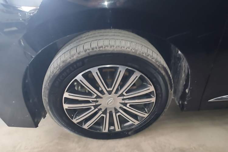 Used GAC Trumpchi M8 2021 Lingxiu Series 390T Ultimate Edition Left Front Wheel Hub