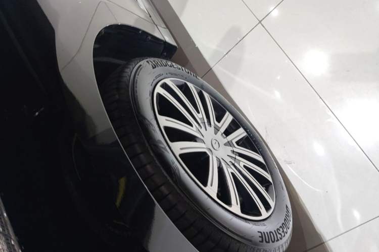 Used GAC Trumpchi M8 2021 Lingxiu Series 390T Deluxe Edition Left Front Wheel Hub