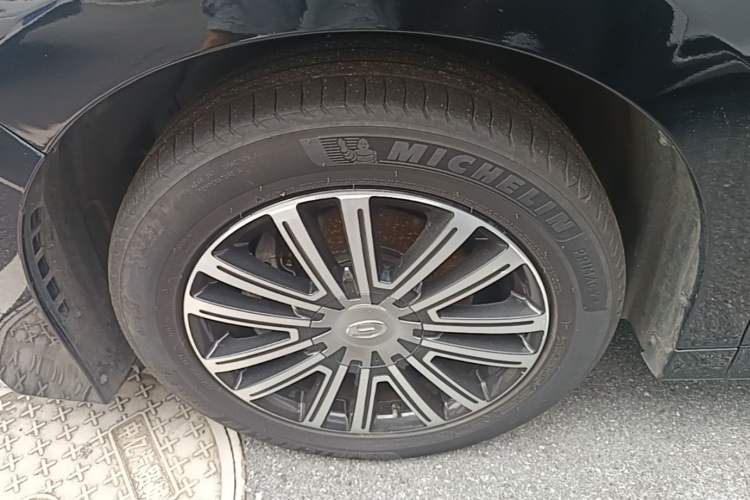 Used GAC Trumpchi M8 2021 Lingxiu Series 390T Ultimate Edition Left Front Wheel Hub