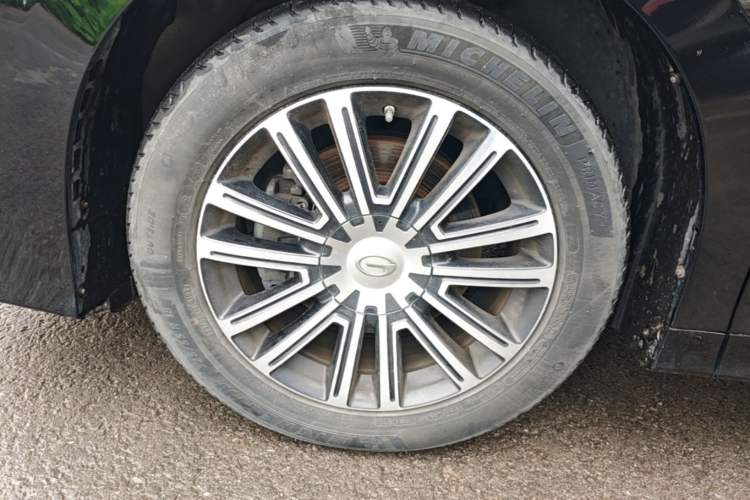 Used GAC Trumpchi M8 2021 Lingxiu Series 390T Deluxe Edition Left Front Wheel Hub