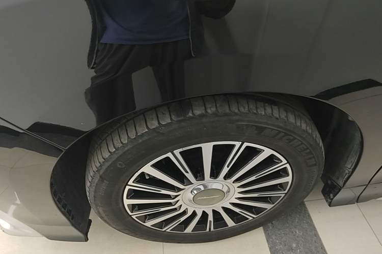 Used GAC Trumpchi M8 2021 Master Series 390T Four-Seat Glory Edition Left Front Wheel Hub