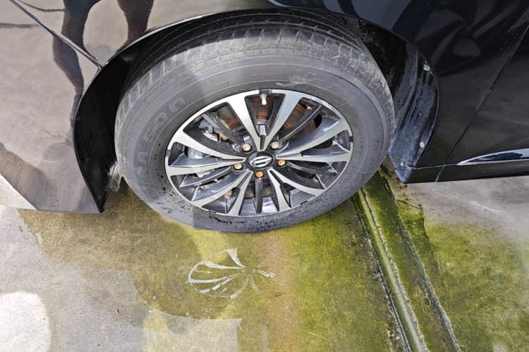 Used GAC Trumpchi M8 2021 Lingxiu Series 390T Deluxe Edition Left Front Wheel Hub
