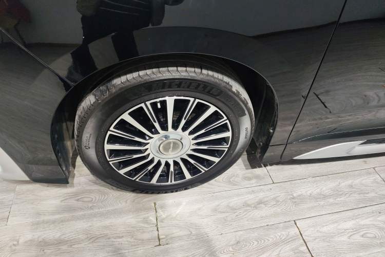 Used GAC Trumpchi M8 2021 Master Series 390T Four-Seat Glory Edition Left Front Wheel Hub