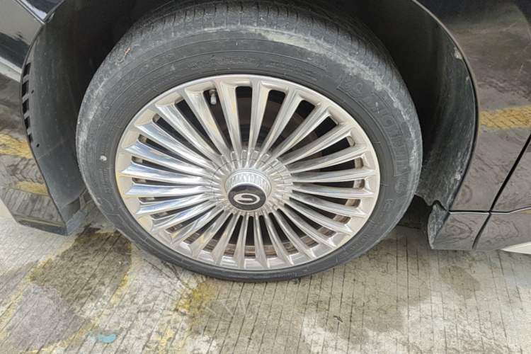 Used GAC Trumpchi M8 2021 Lingxiu Series 390T Luxury Edition Left Front Wheel Hub