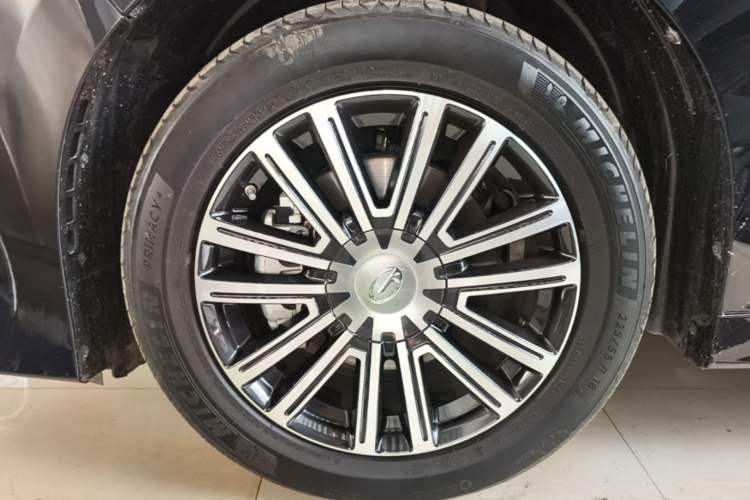 Used GAC Trumpchi M8 2021 Lingxiu Series 390T Ultimate Edition Left Front Wheel Hub
