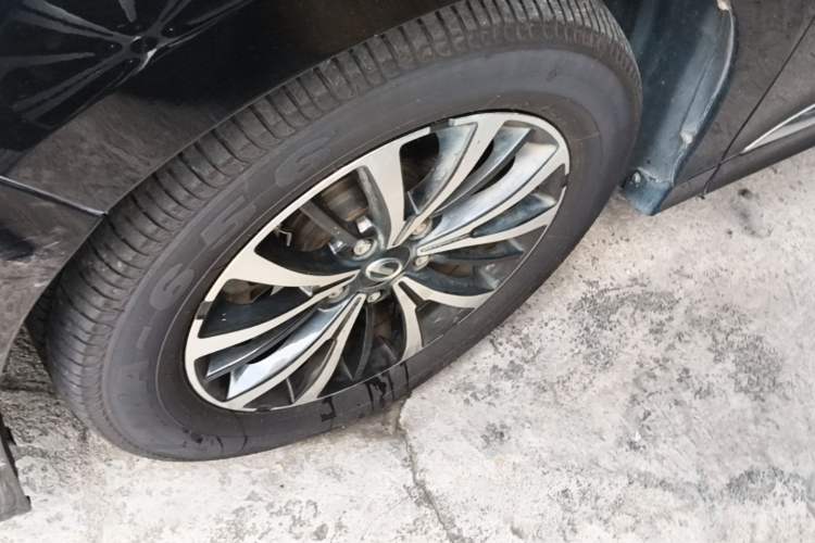 Used GAC Trumpchi M8 2021 Revised Version Lingxiu Series 390T Luxury Edition Left Front Wheel Hub