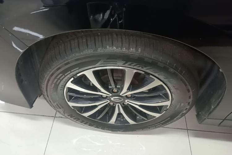 Used GAC Trumpchi M8 2021 Lingxiu Series 390T Deluxe Edition Left Front Wheel Hub