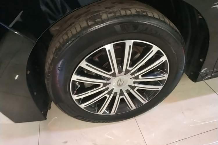 Used GAC Trumpchi M8 2021 Lingxiu Series 390T Ultimate Edition Left Front Wheel Hub