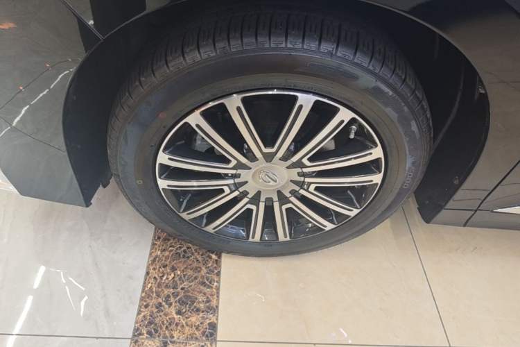 Used GAC Trumpchi M8 2021 Lingxiu Series 390T Deluxe Edition Left Front Wheel Hub