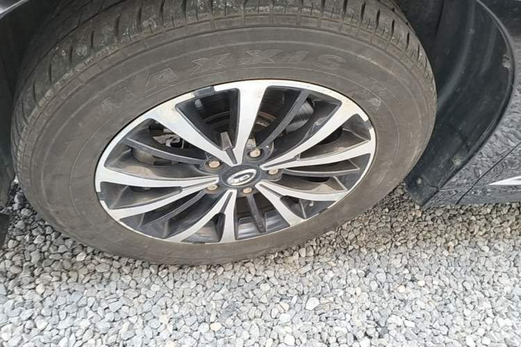 Used GAC Trumpchi M8 2021 Lingxiu Series 390T Luxury Edition Left Front Wheel Hub