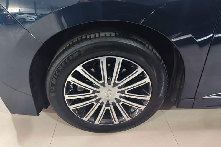 Used GAC Trumpchi M8 2021 Lingxiu Series 390T Ultimate Edition Left Front Wheel Hub