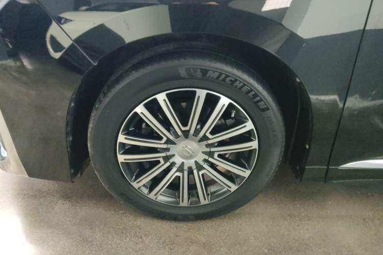 Used GAC Trumpchi M8 2021 Lingxiu Series 390T Deluxe Edition Left Front Wheel Hub