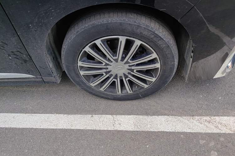 Used GAC Trumpchi M8 2021 Lingxiu Series 390T Ultimate Edition Left Front Wheel Hub