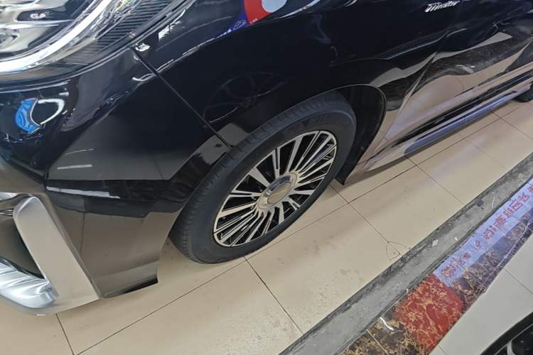 Used GAC Trumpchi M8 2021 Master Series 390T Four-Seat Deluxe Edition Left Front Wheel Hub
