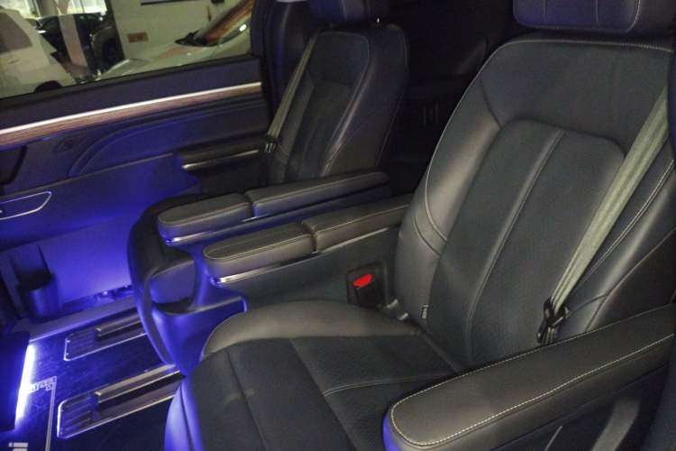 Used GAC Trumpchi M8 2021 Lingxiu Series 390T Deluxe Edition Left Rear Seat