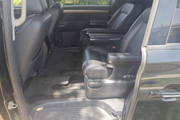 Used GAC Trumpchi M8 2021 Lingxiu Series 390T Deluxe Edition Left Rear Seat