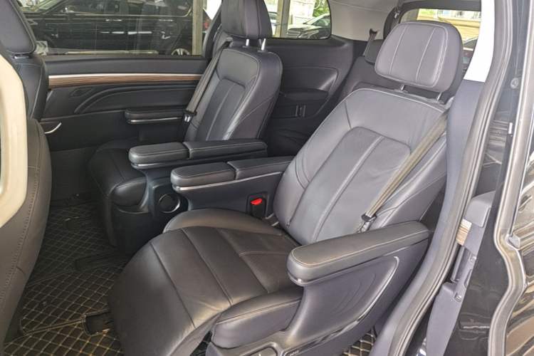 Used GAC Trumpchi M8 2021 Master Series 390T Prestige Edition Left Rear Seat