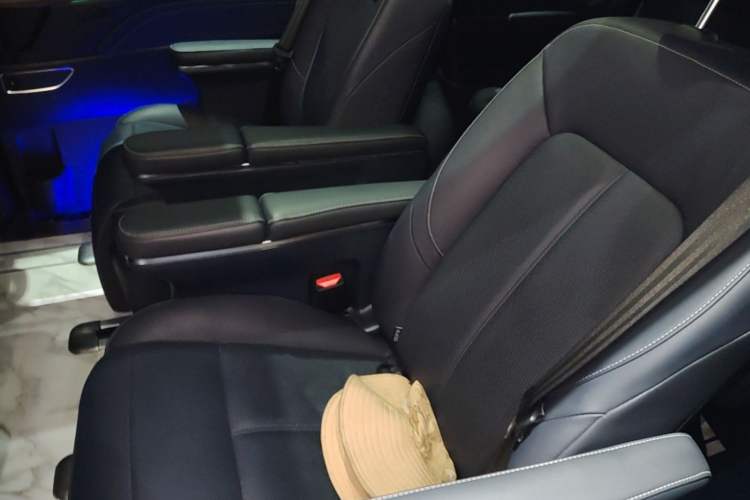 Used GAC Trumpchi M8 2021 Lingxiu Series 390T Deluxe Edition Left Rear Seat