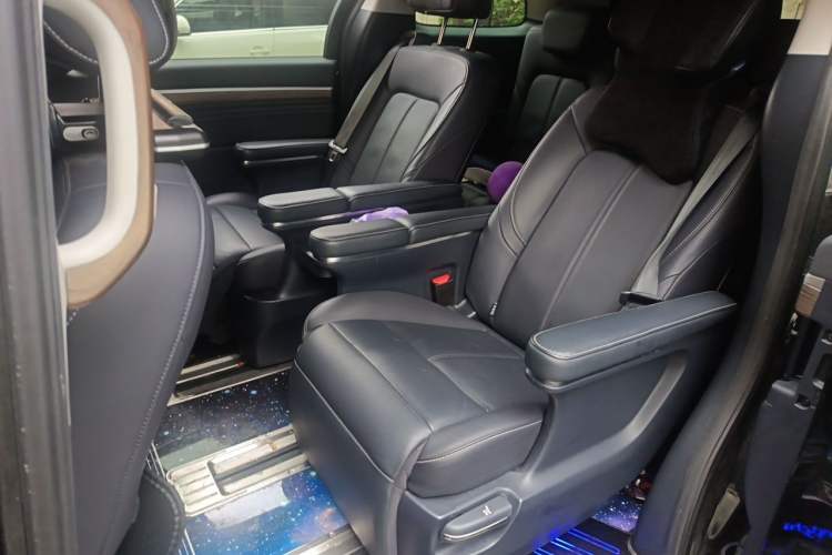 Used GAC Trumpchi M8 2021 Master Series 390T Ultimate Edition Left Rear Seat