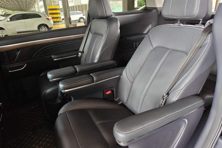 Used GAC Trumpchi M8 2021 Master Series 390T Prestige Edition Left Rear Seat