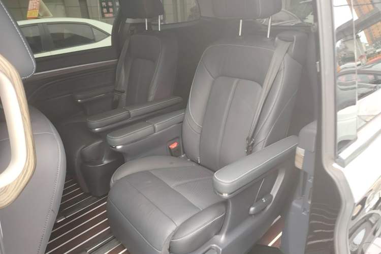 Used GAC Trumpchi M8 2021 Lingxiu Series 390T Deluxe Edition Left Rear Seat