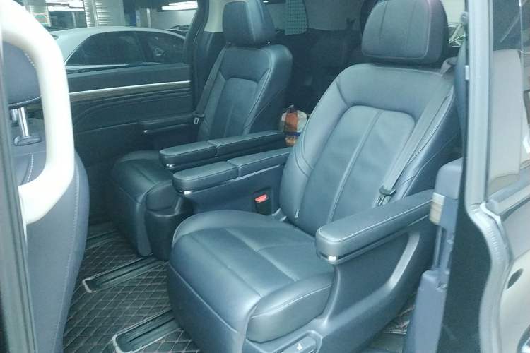 Used GAC Trumpchi M8 2021 Master Series 390T Ultimate Edition Left Rear Seat