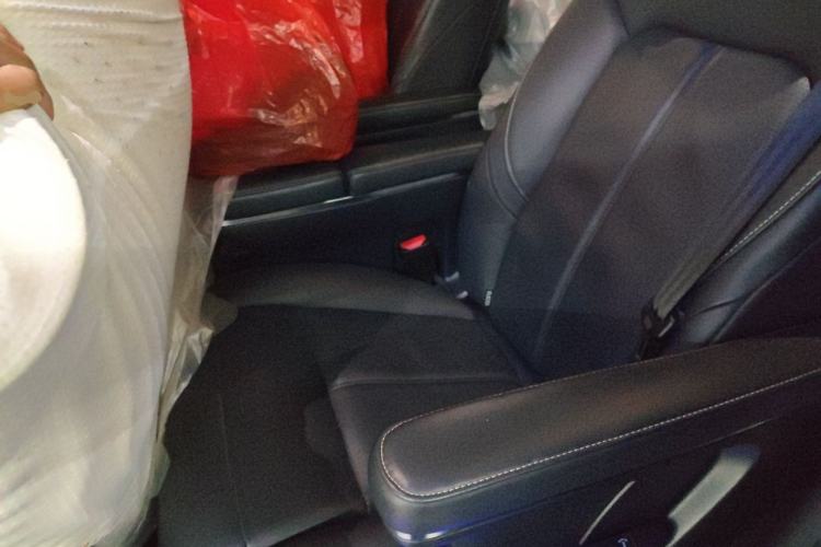 Used GAC Trumpchi M8 2021 Lingxiu Series 390T Deluxe Edition Left Rear Seat