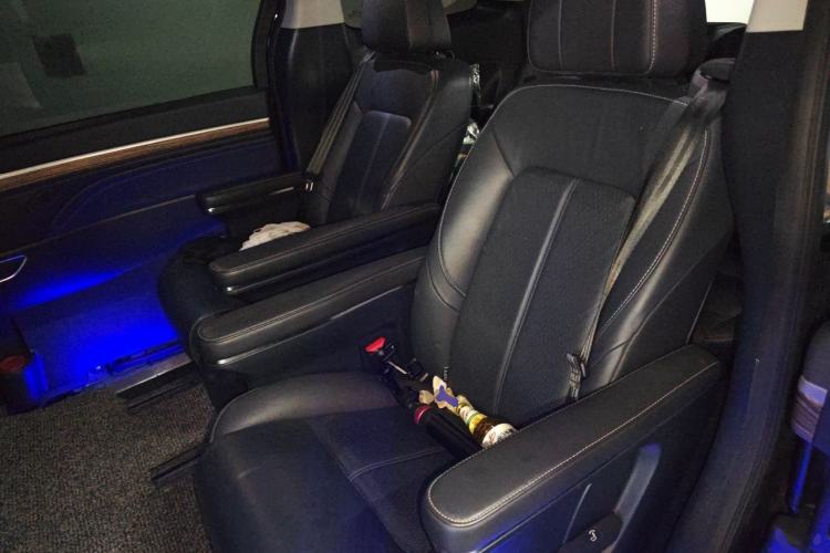Used GAC Trumpchi M8 2021 Lingxiu Series 390T Deluxe Edition Left Rear Seat