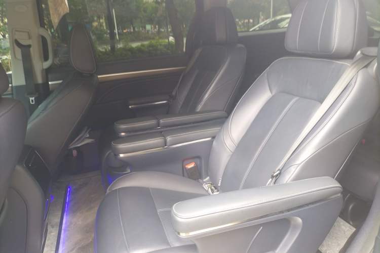 Used GAC Trumpchi M8 2021 Lingxiu Series 390T Deluxe Edition Left Rear Seat