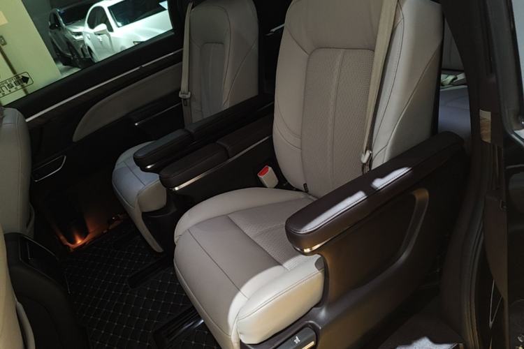 Used GAC Trumpchi M8 2021 Master Series 390T Prestige Edition Left Rear Seat
